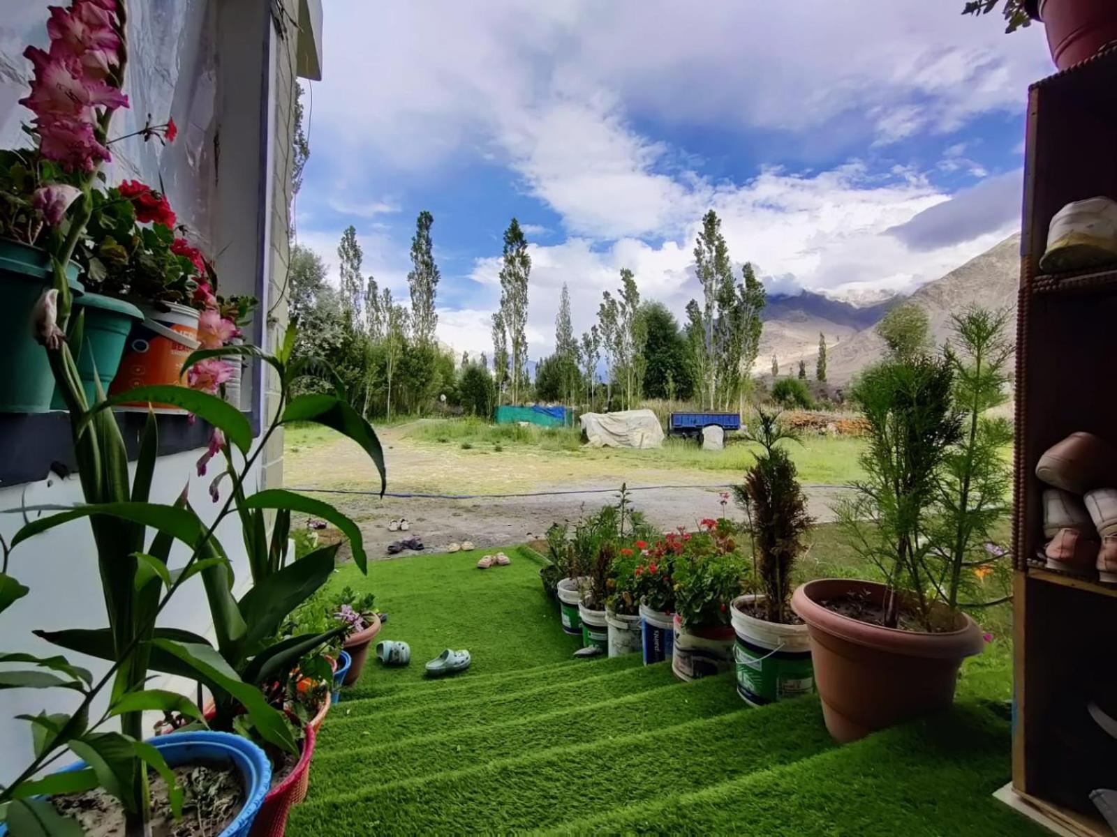 Nubra Holiday Deskit Екстер'єр фото