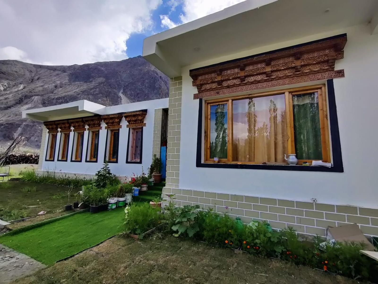 Nubra Holiday Deskit Екстер'єр фото